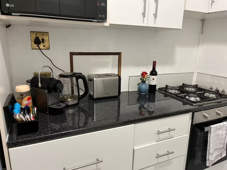 2 Bedroom Property for Sale in Sea Point Western Cape